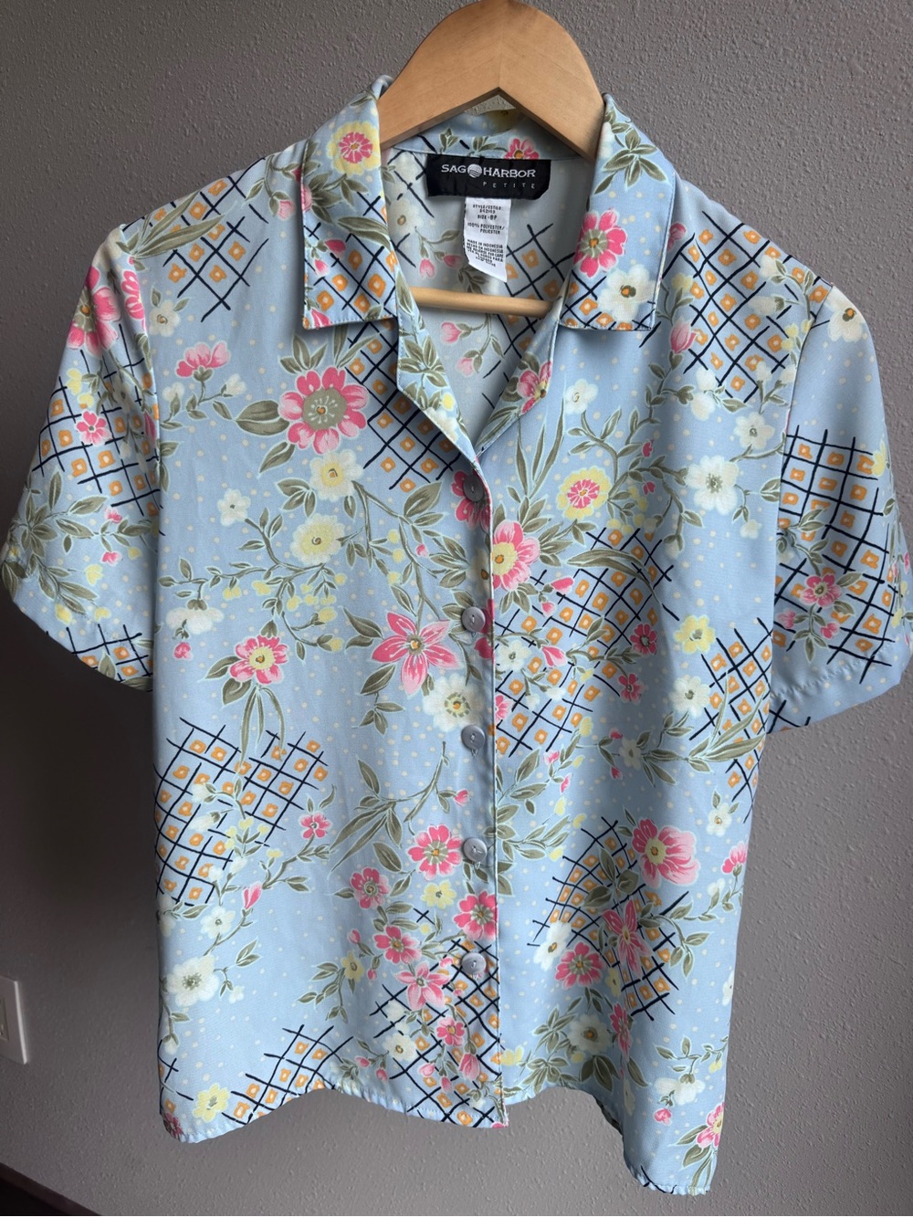 Sag Harbor Pale Blue Floral Short Sleeve Button-Up Shirt